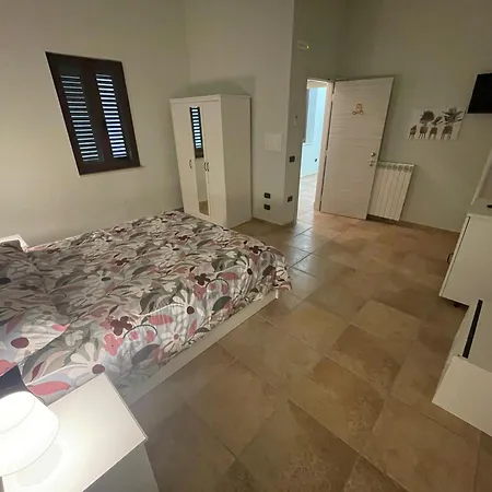 Bed & Breakfast La Casetta Di Fra & Giu Longobucco