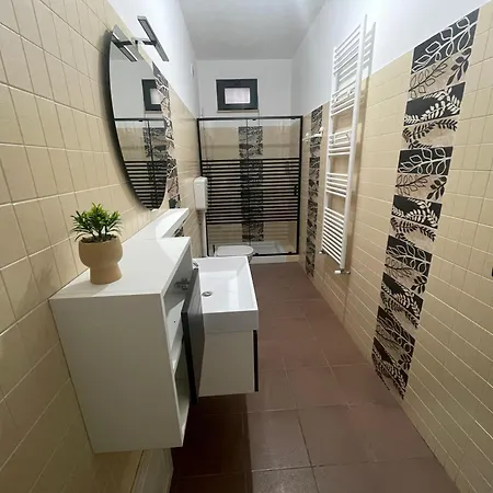 Oda ve Kahvaltı La Casetta Di Fra & Giu Longobucco