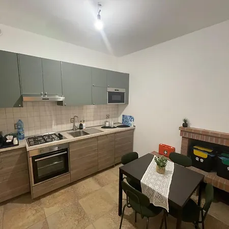Oda ve Kahvaltı La Casetta Di Fra & Giu Longobucco